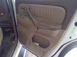 2001 TOYOTA SEQUOIA, WHITE, LIMITED MODEL, 4.7L, AT, 4WD.  Z26264